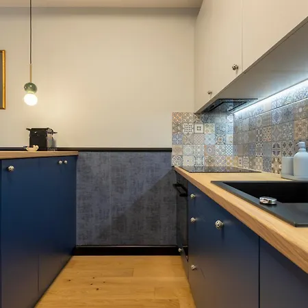 Homewell Czartoria- Free Parking Apartment