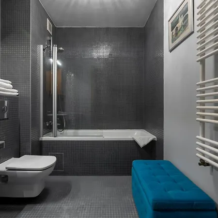 Homewell Czartoria- Free Parking Апартаменты