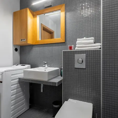 Homewell Czartoria- Free Parking Апартаменты